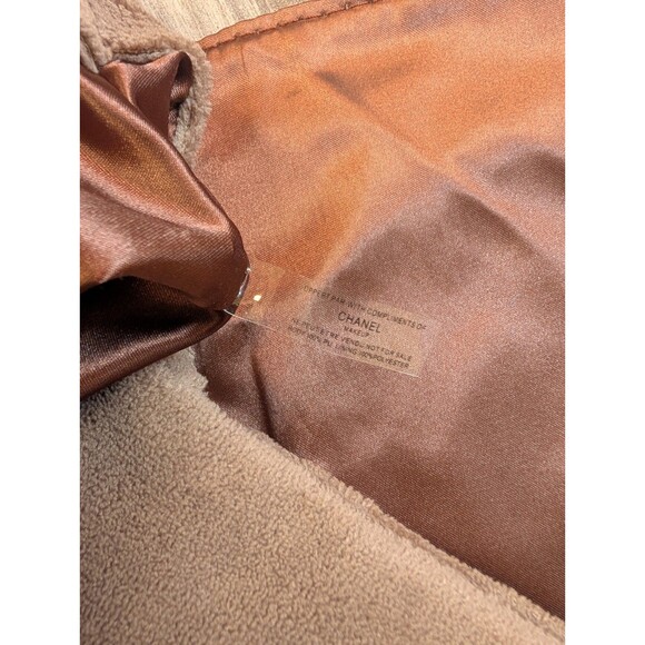 Chanel Precision VIP GWP Fuzzy Brown CC Logo Crossbody Bag New Soft Cozy - Picture 6 of 9